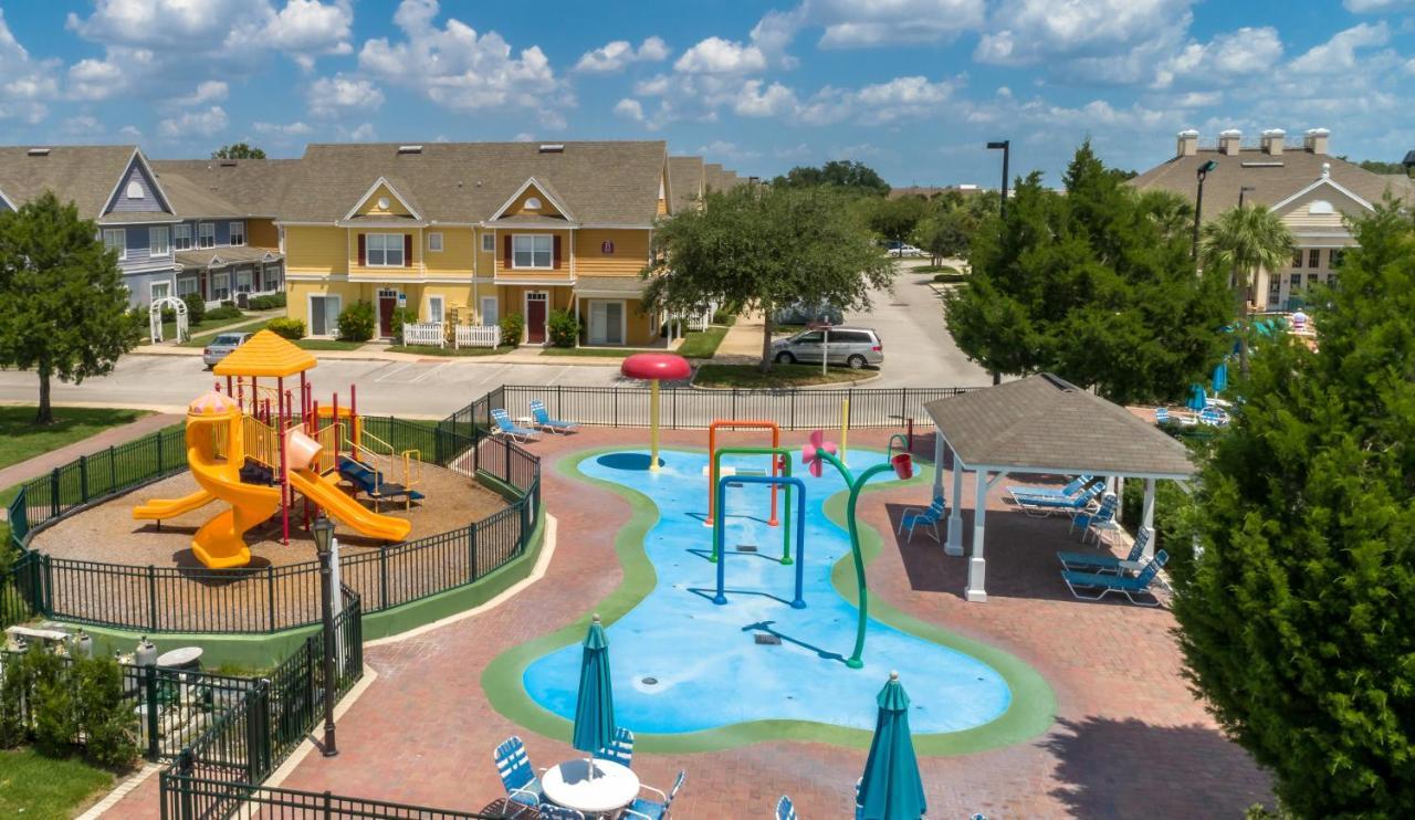 Apartment Upgraded 4bd Near Location Family Friendly *